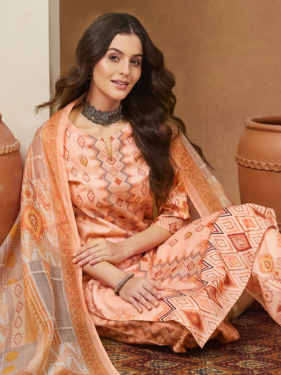 Janasya Women's Peach Cotton Blend Geometric Printed Straight Kurta Set