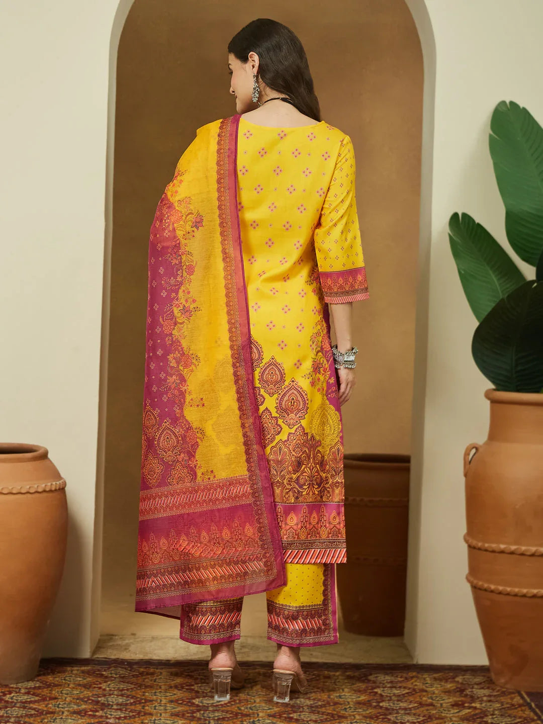 Janasya Women's Yellow Cotton Blend Floral Printed Straight Kurta Set