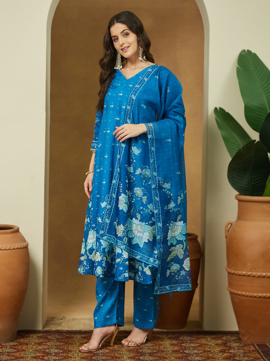 Janasya Women's Blue Cotton Blend Floral Printed Anarkali Kurta Set - qivii