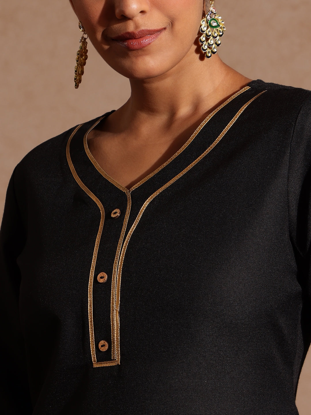 Janasya Women's Black Cotton Blend Yoke Design Straight Kurta Set - qivii