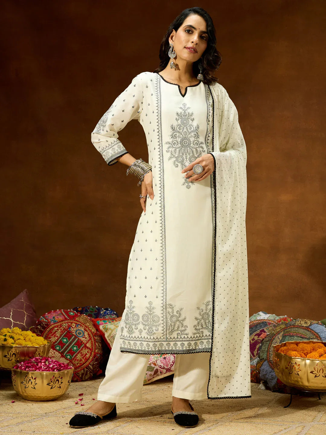 Janasya Women's White Silk Blend Ethnic Printed Straight Kurta Set