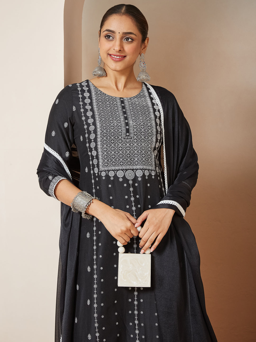 Janasya Women's Black Silk Blend Embellished Straight Kurta Set - qivii
