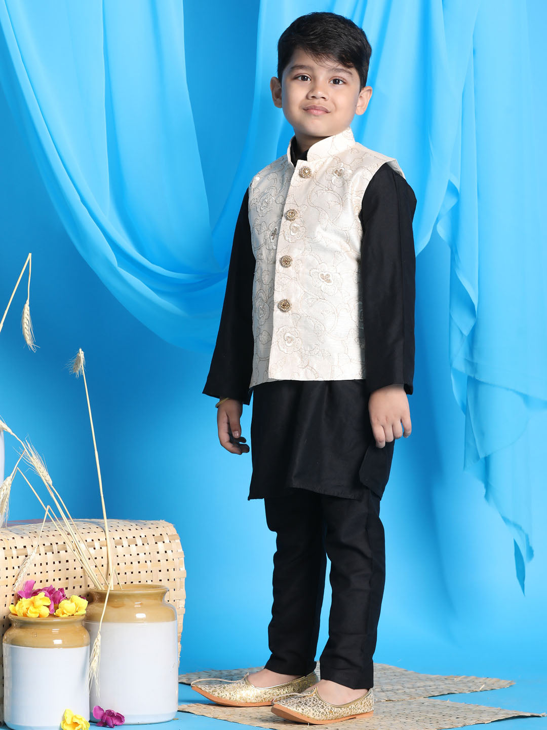 VASTRAMAY Boy's Beige Embroidered Nehru Jacket With Black Kurta Pyjama Set - qivii