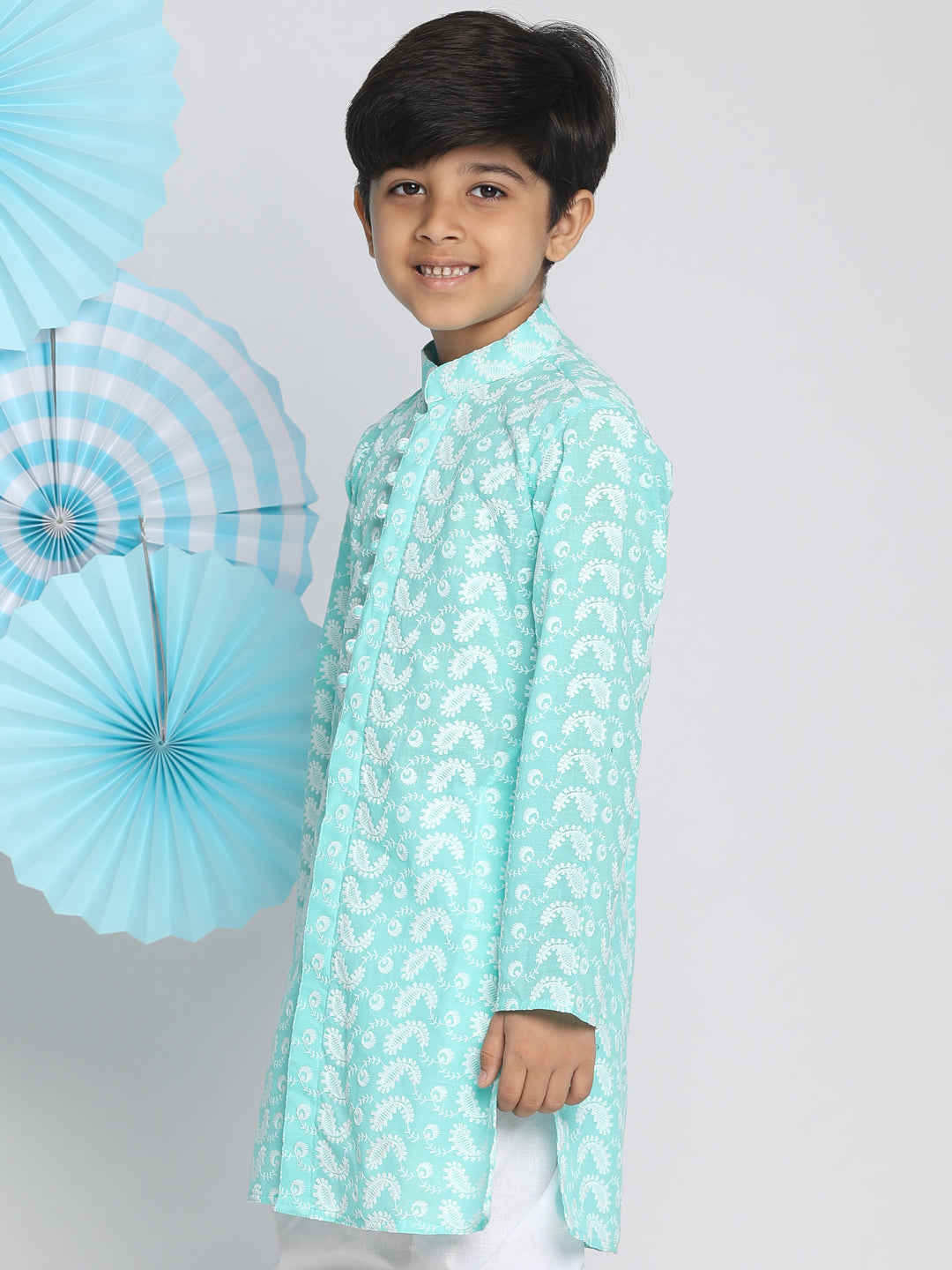 VASTRAMAY Boy's Green Lukhnowi Chikankari Kurta - qivii