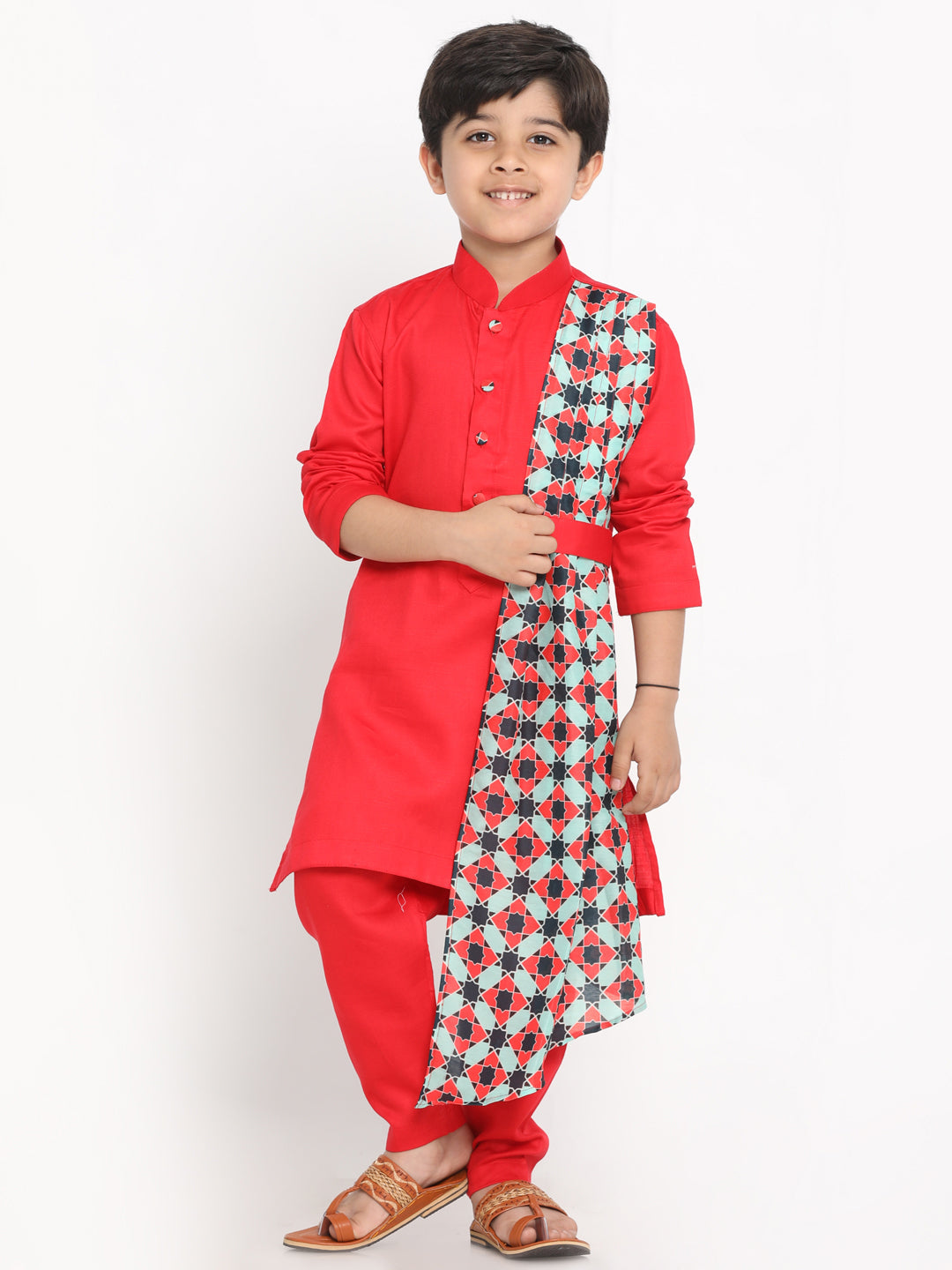 Vastramay Boy's Printed Dupatta Attached With A Belt Red Kurta And Pyjama Set - qivii