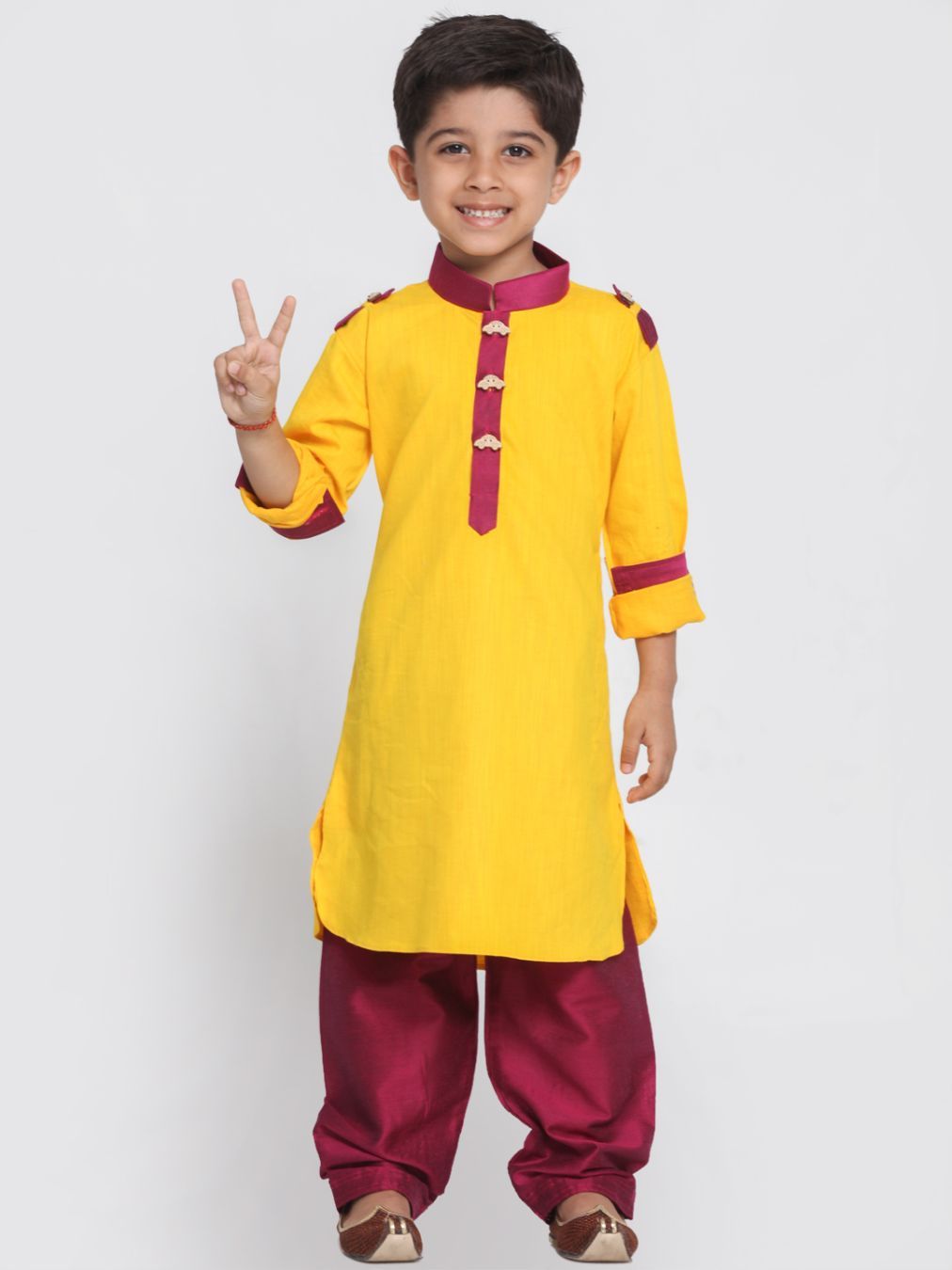 VASTRAMAY Boy's Yellow Cotton Pathani Suit - qivii