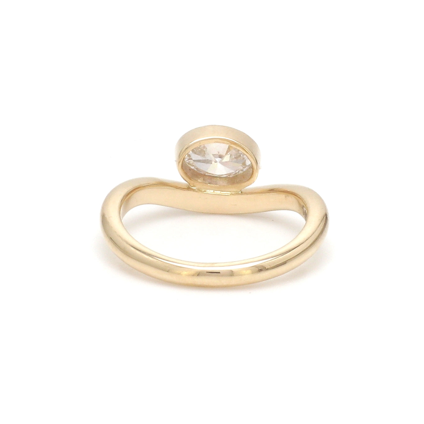 JPRG-3479/8892 Lab Grown Diamond Oval Bezel Set Wave Ring