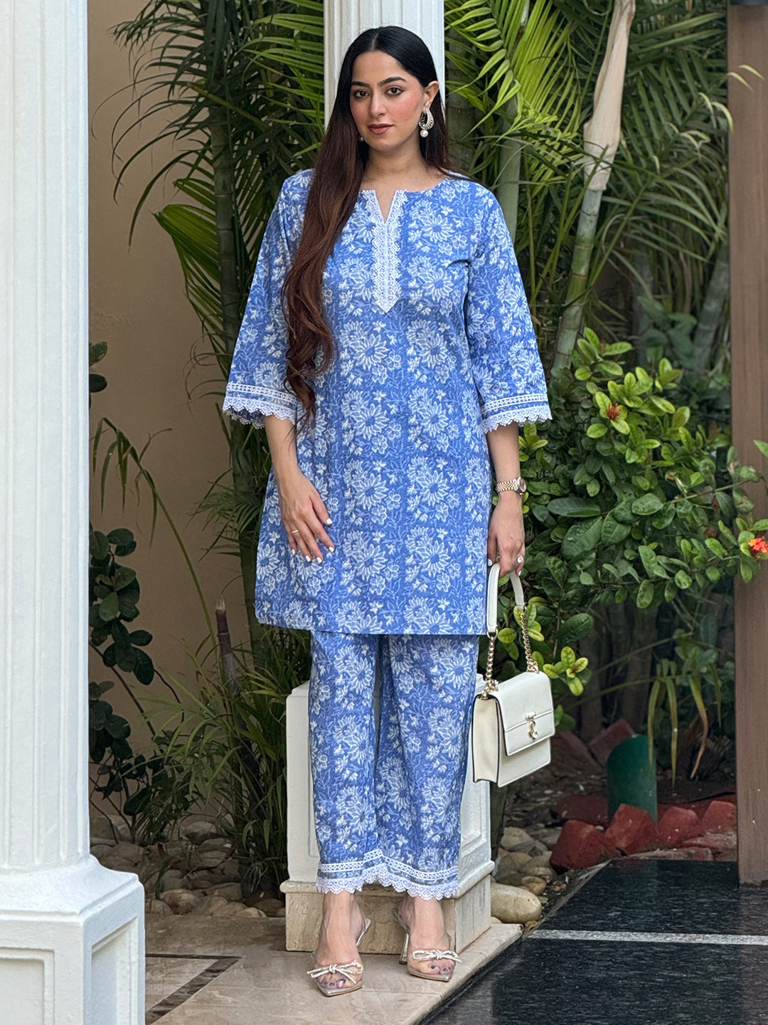 Blue Pure Cotton Floral Printed Straight Co-ord Set - qivii
