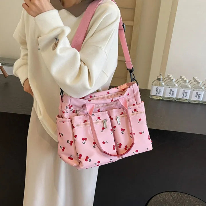 Kanna | Canvas & Cherry - By Qivii