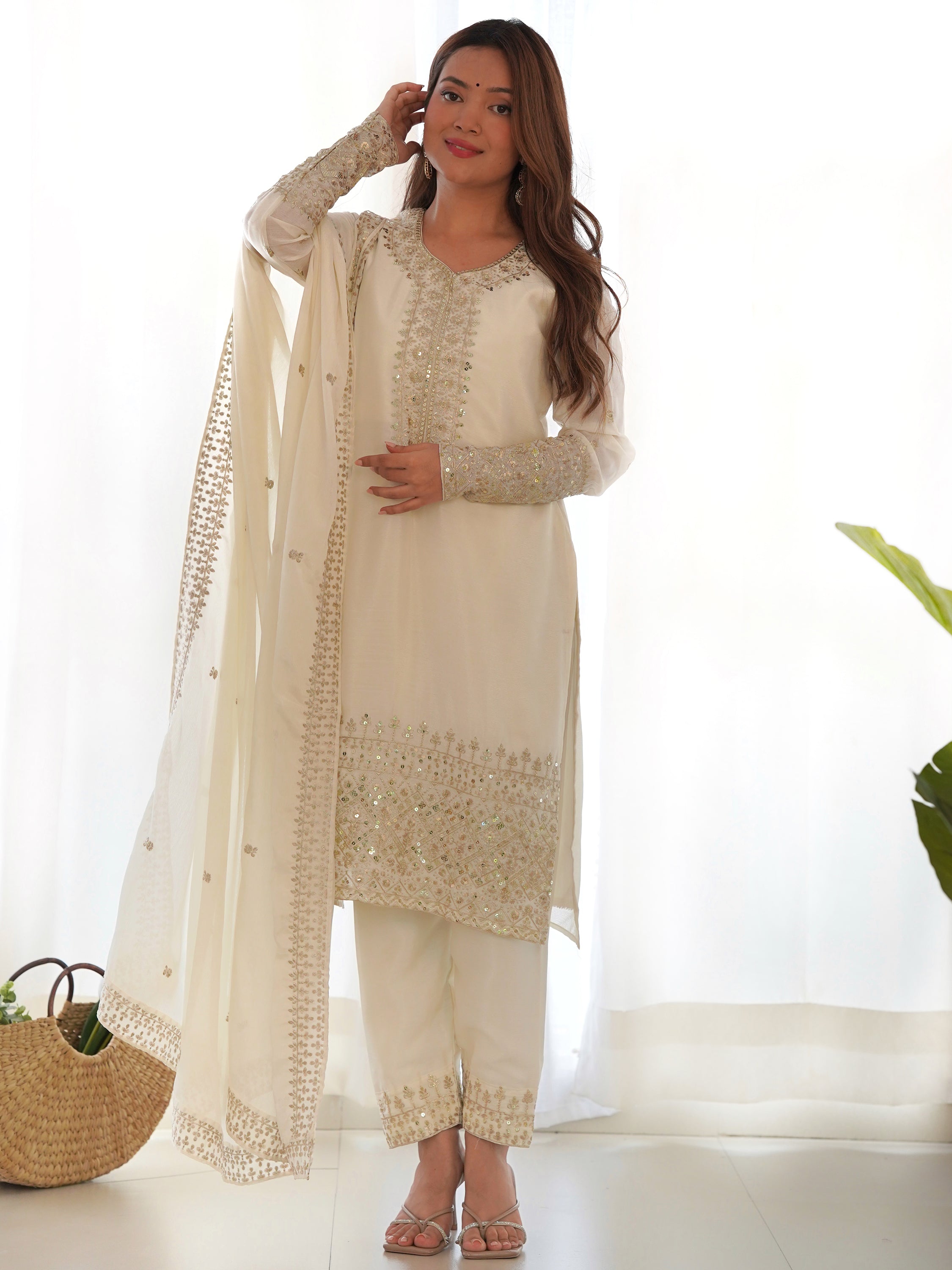 Graceful 40-inch length, perfect for special occasions