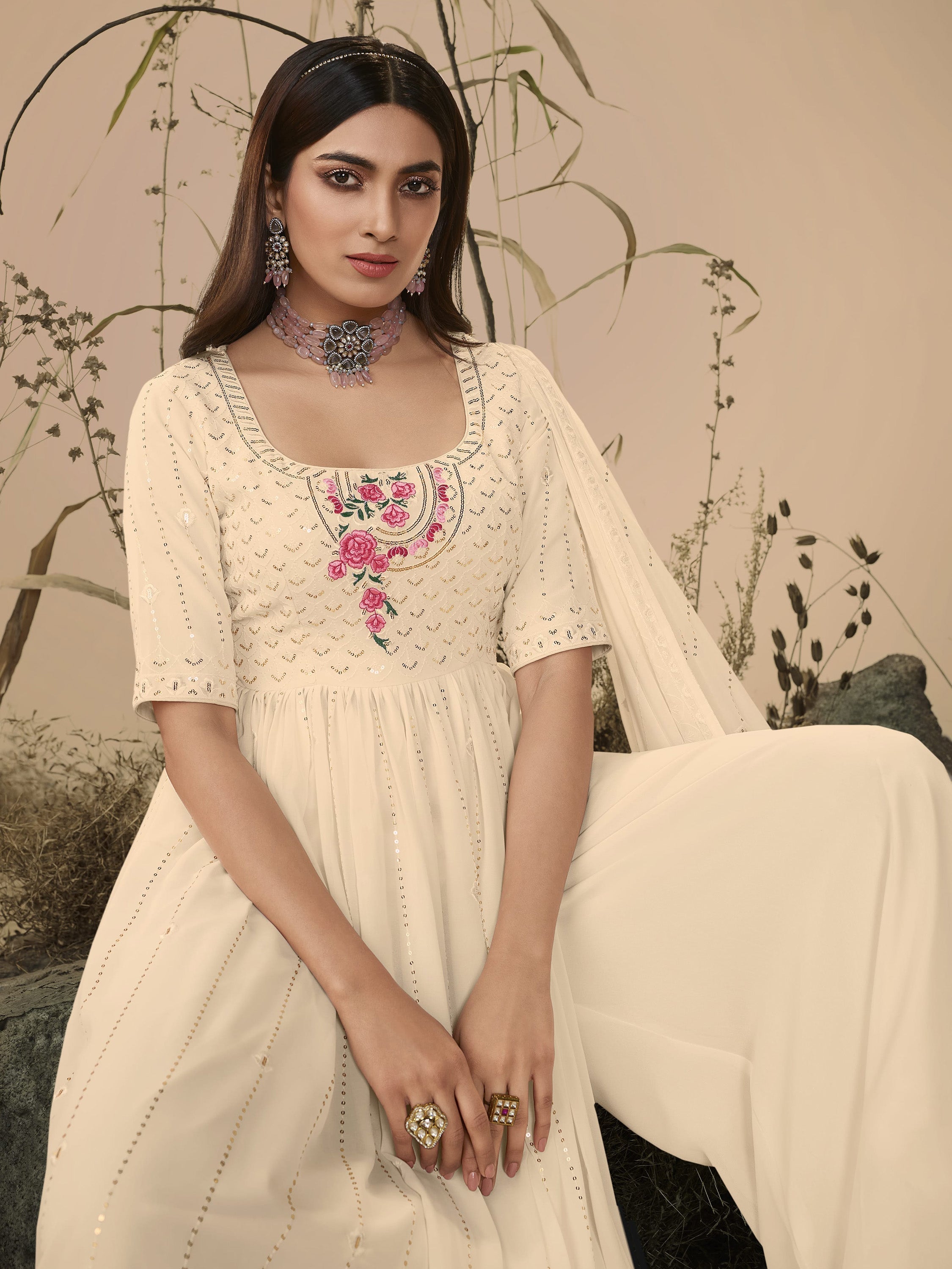 Elegant Off-White Georgette Dupatta with Thread Embroidery