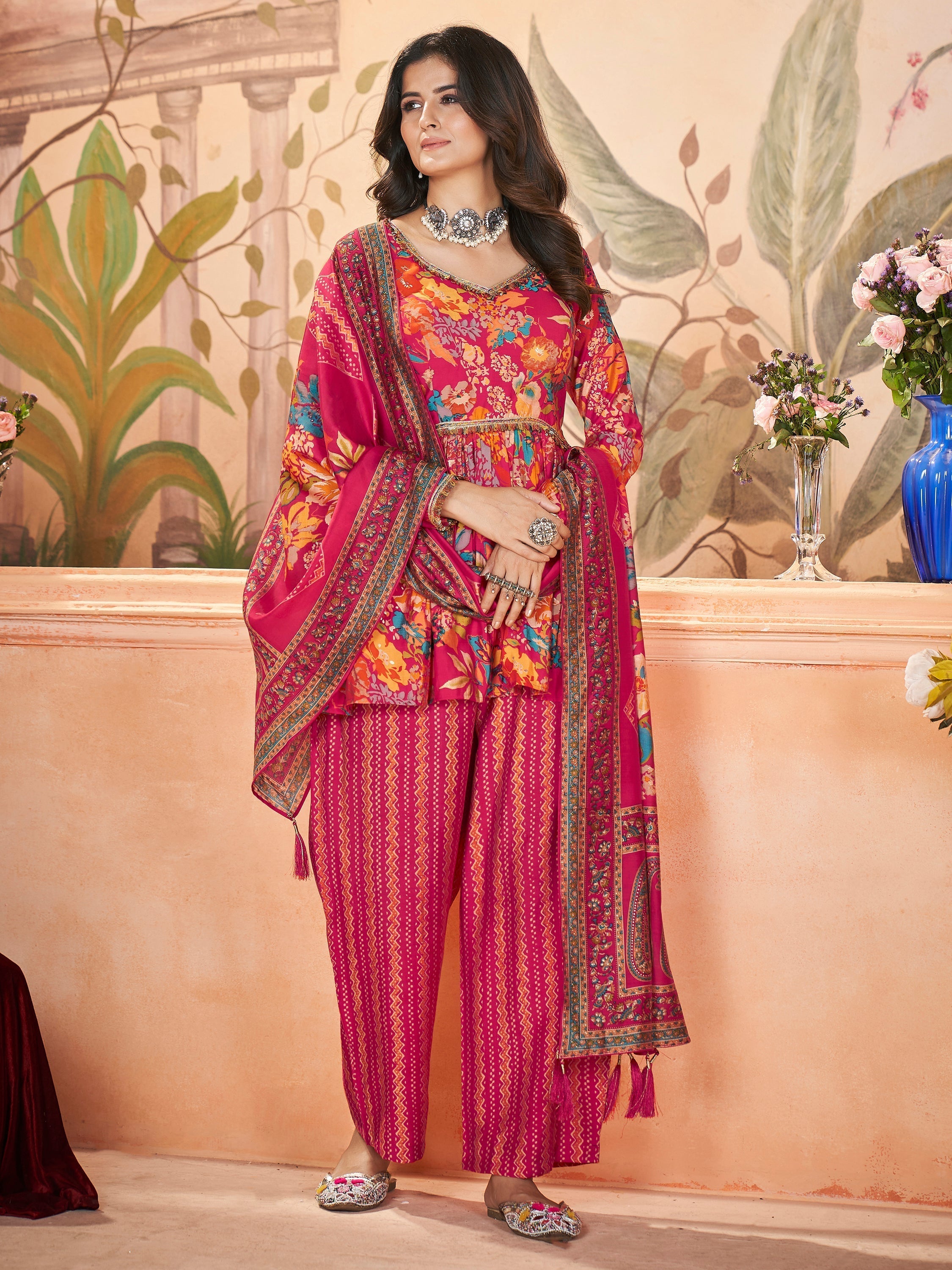 Stunning short top adds modern twist to traditional attire