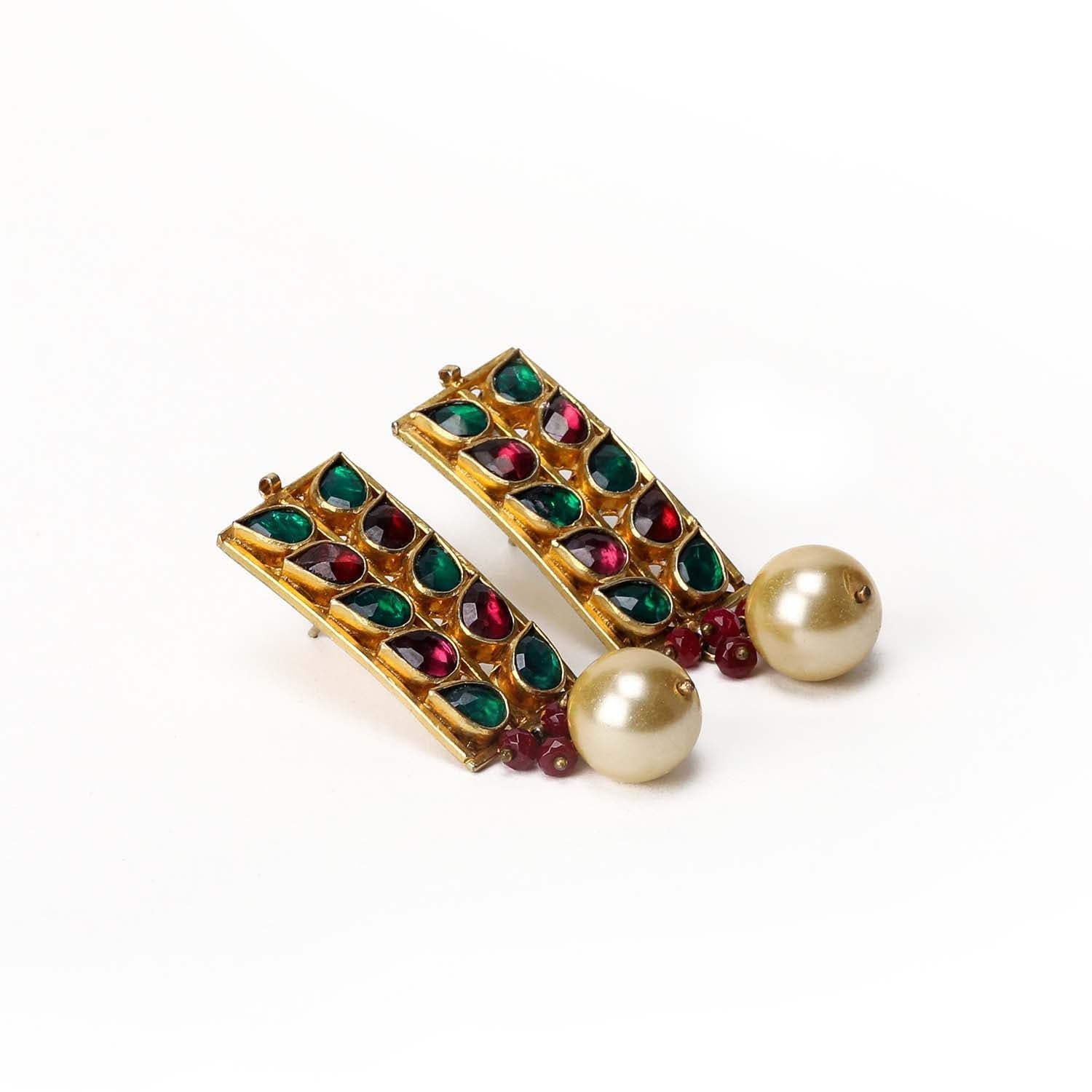 Advika Wine & Green Coloured Paachi Kundan Earrings - qivii