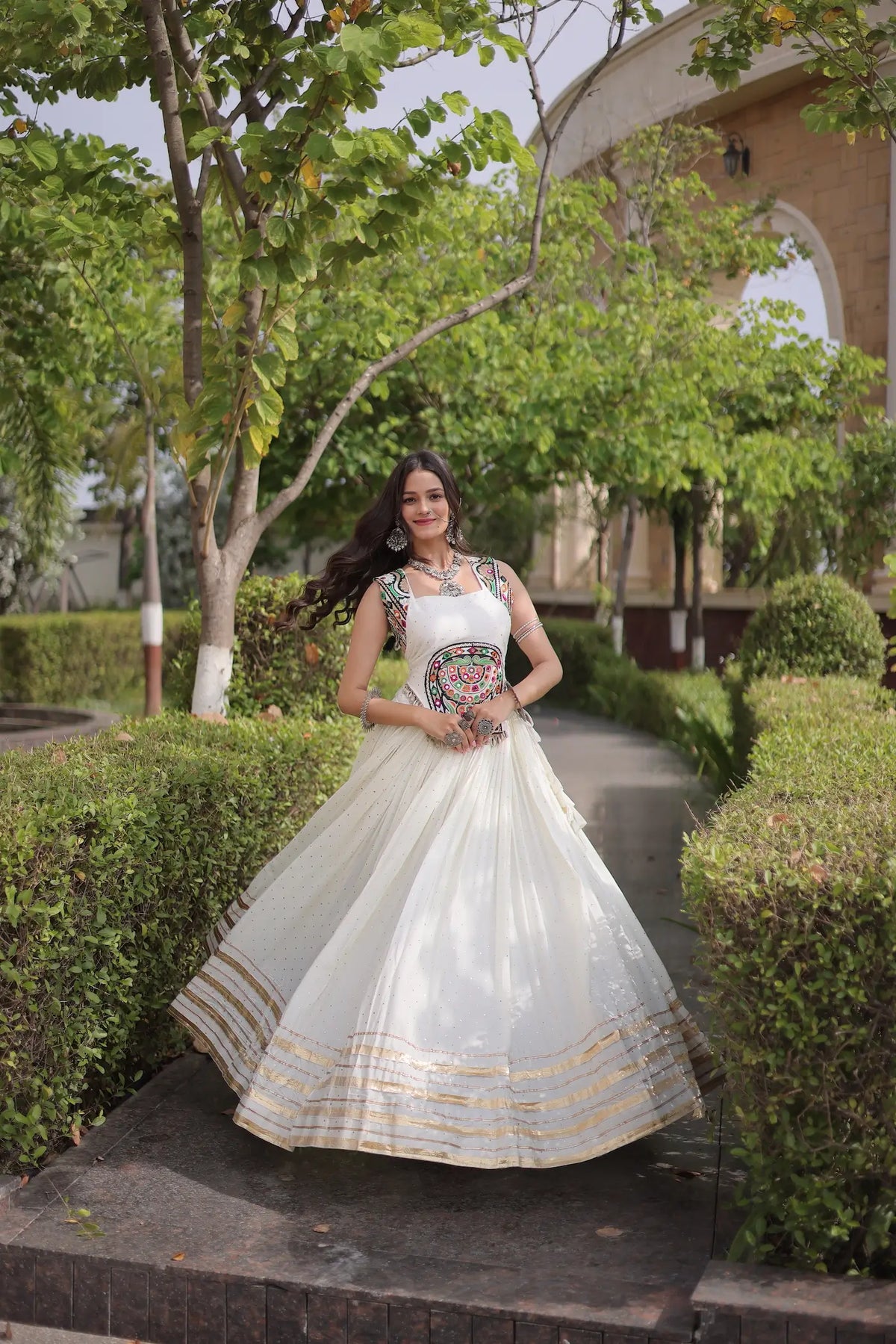 5 Meter Flair | White Garba Chaniya Choli With Gamthi & Mirror Work