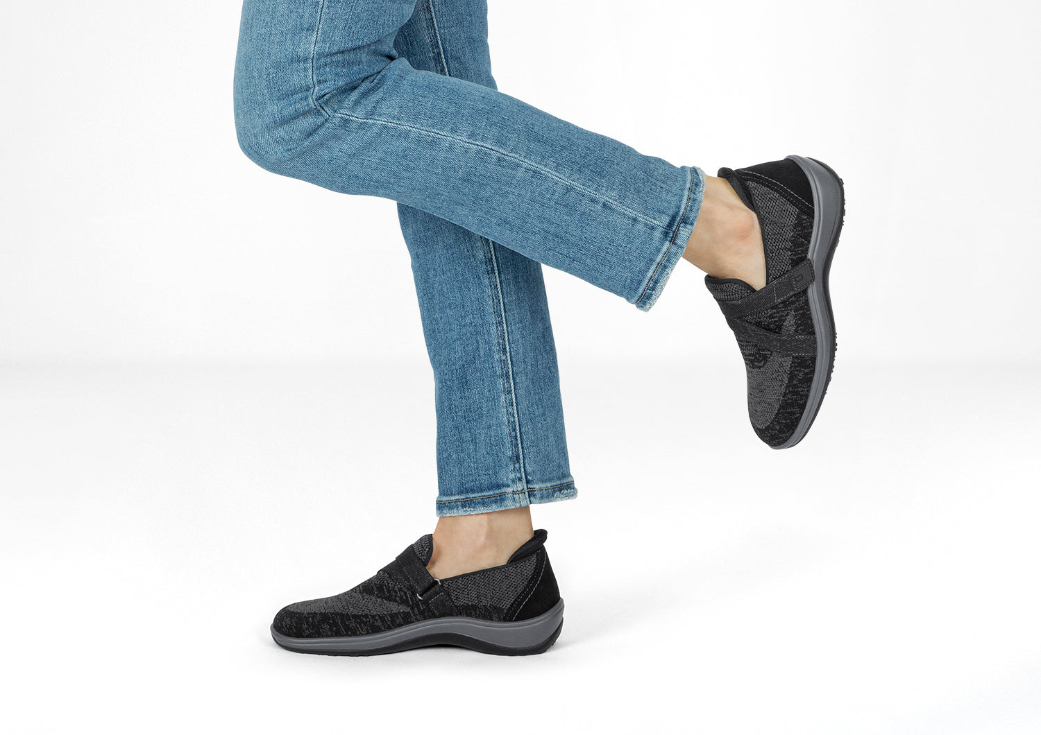 Clara - Leichter Komfort-Slipper für schmerzfreie Tage - By Qivii