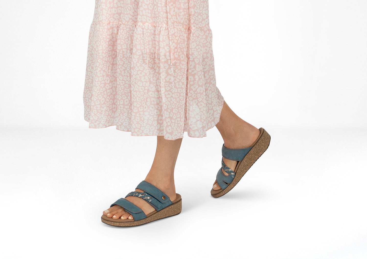 Carrie – Frische Eleganz in stilvollem Blau - By Qivii