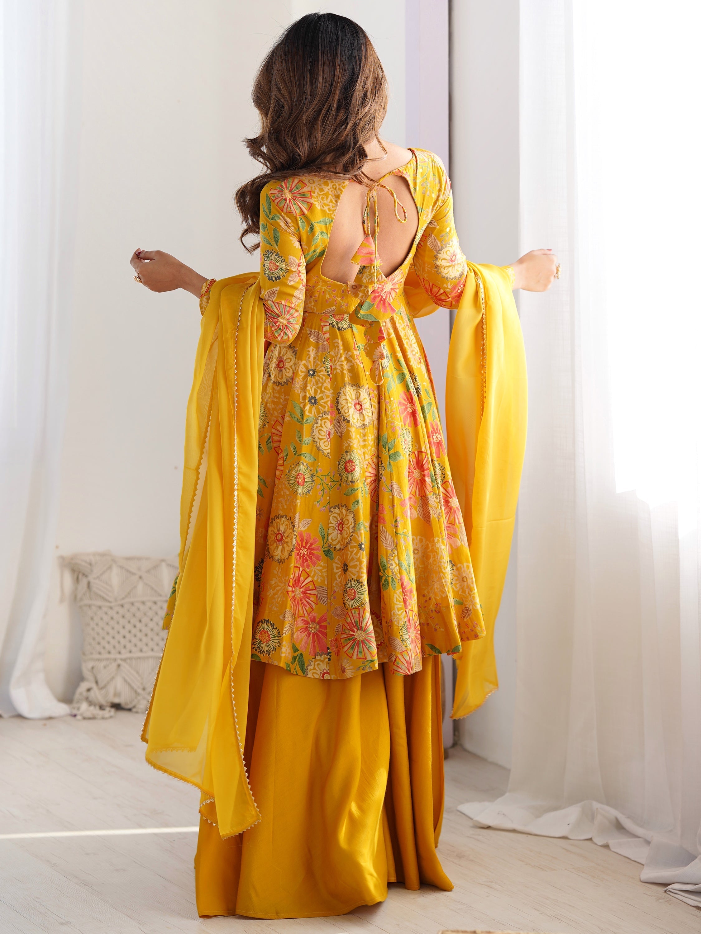 Beautiful palazzo suit with full micro crape fabric lining for comfort