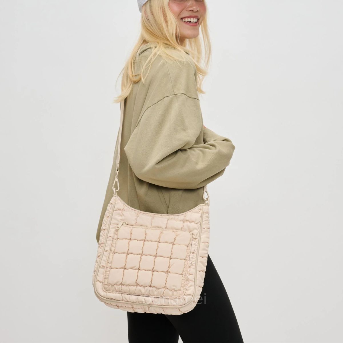 Nova Crossbody