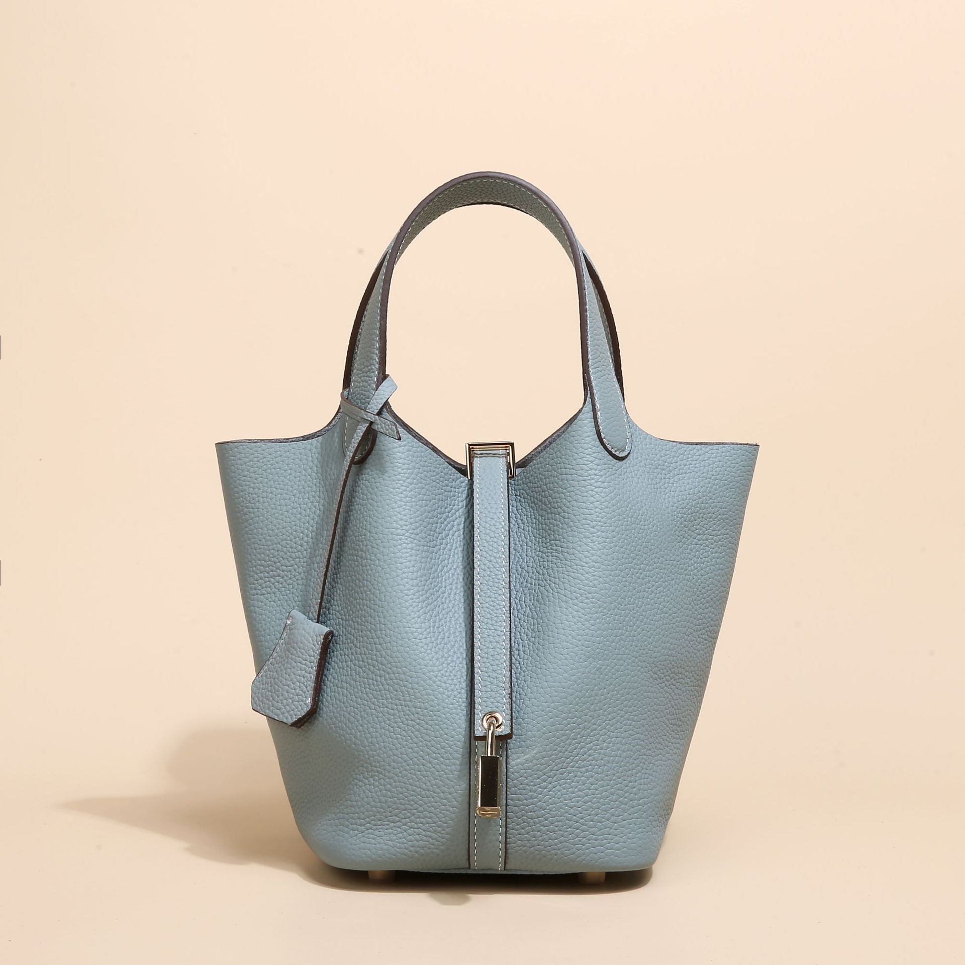Women's Niche Design Bucket Bag – Exquisite, High-End & Versatile Handheld Tote
