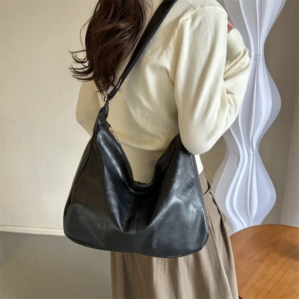 Malja | Shoulder Bag - By Qivii