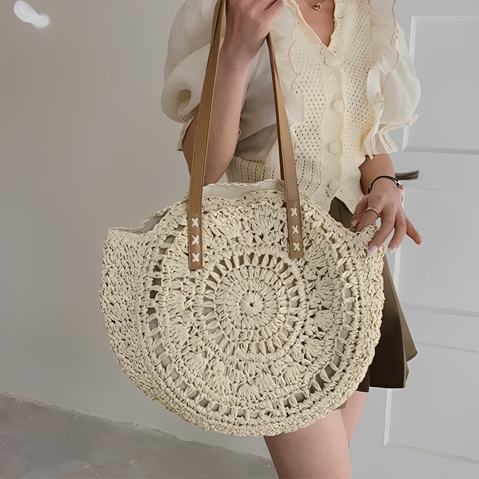 Vamah | Tote Bag - By Qivii