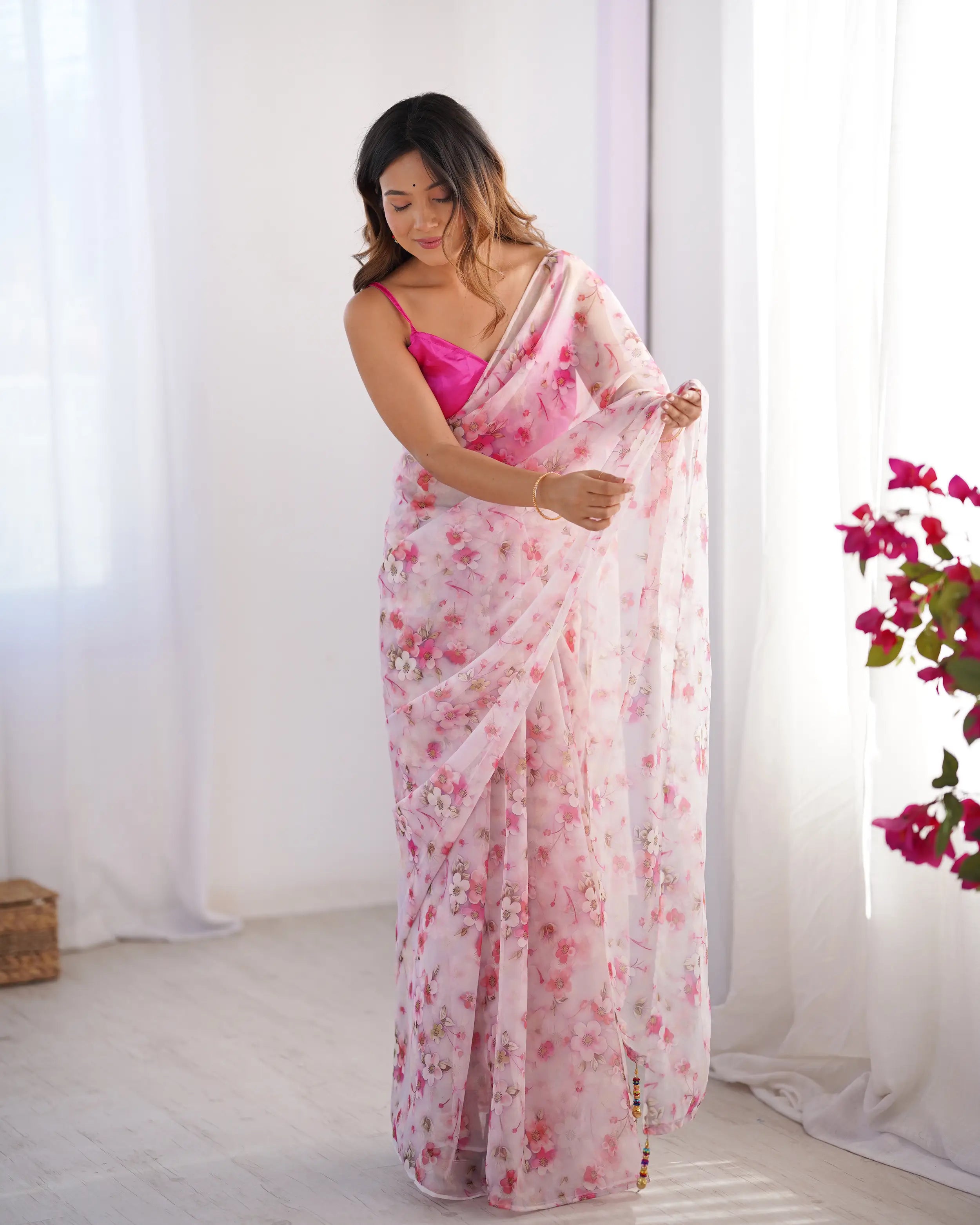Greyish Pink Floral Printed Organza Saree - qivii