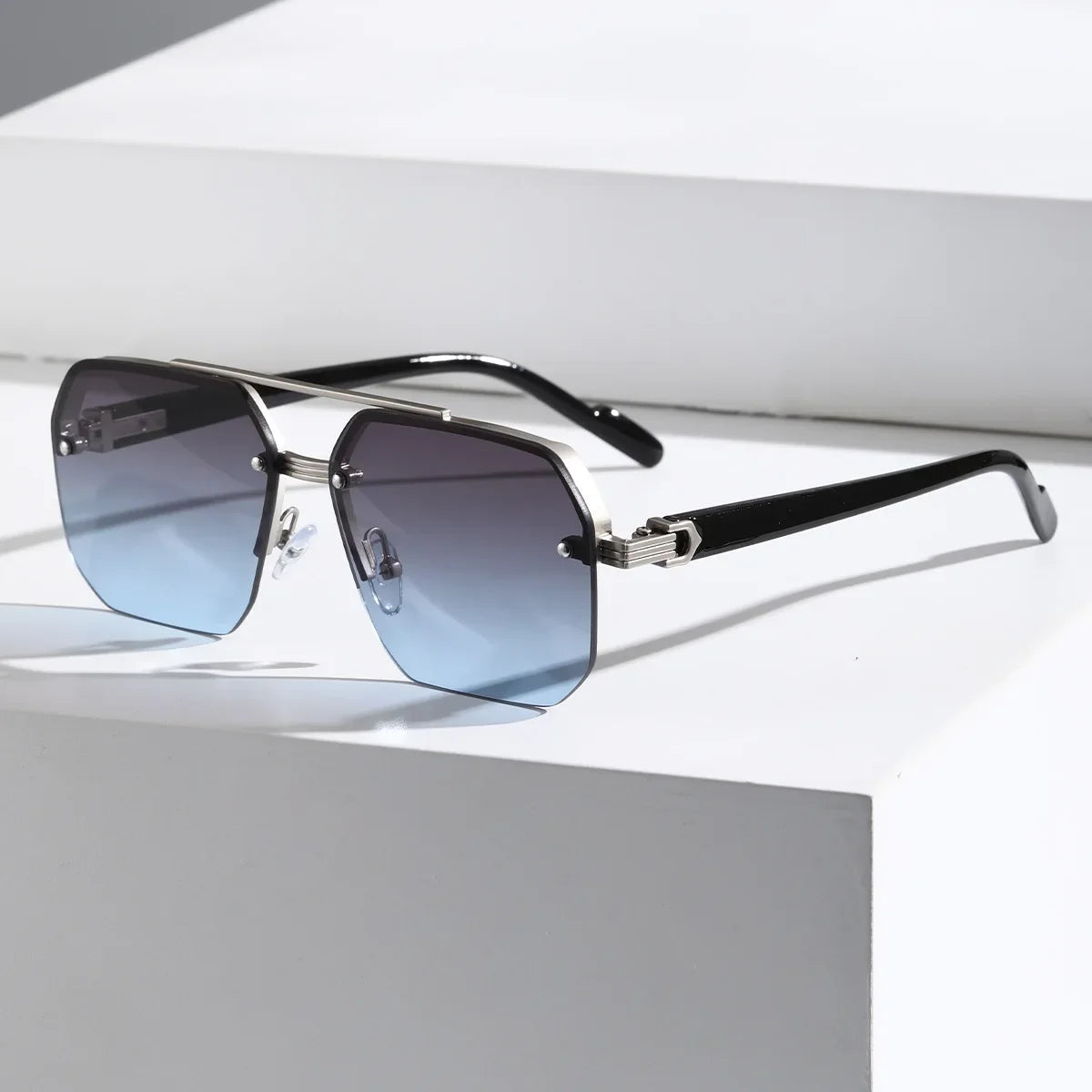 Avant Shades