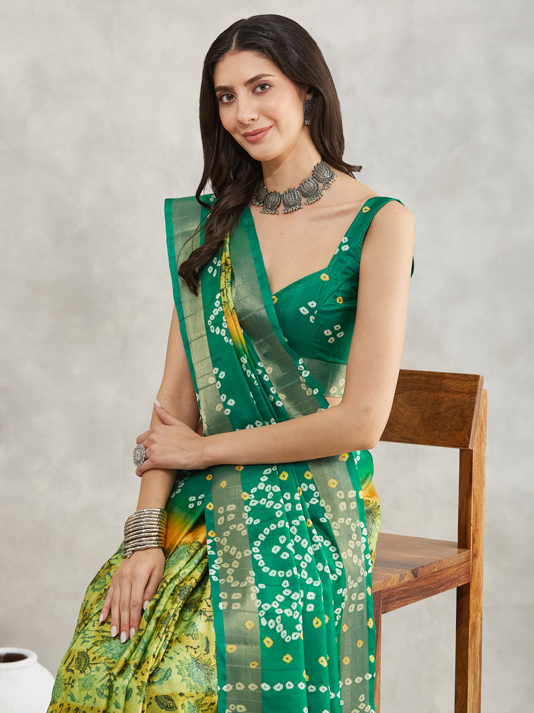 Janasya Women's Mustard & Green Silk Blend Bandhani Printed Printed Saree with Blouse Piece - qivii