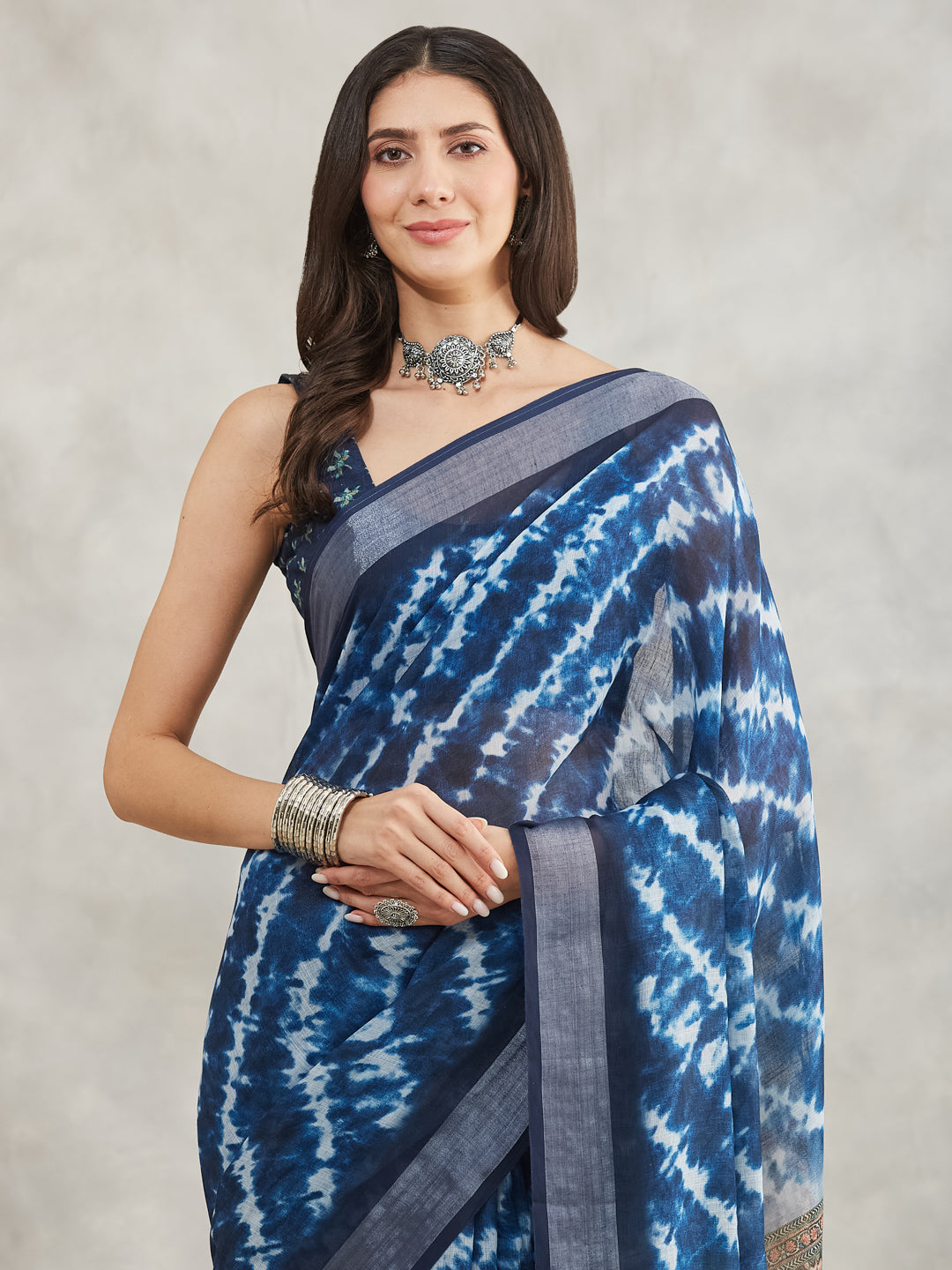 Janasya Women's Indigo Linen Blend Tie & Dye Printed Printed Saree with Blouse Piece - qivii