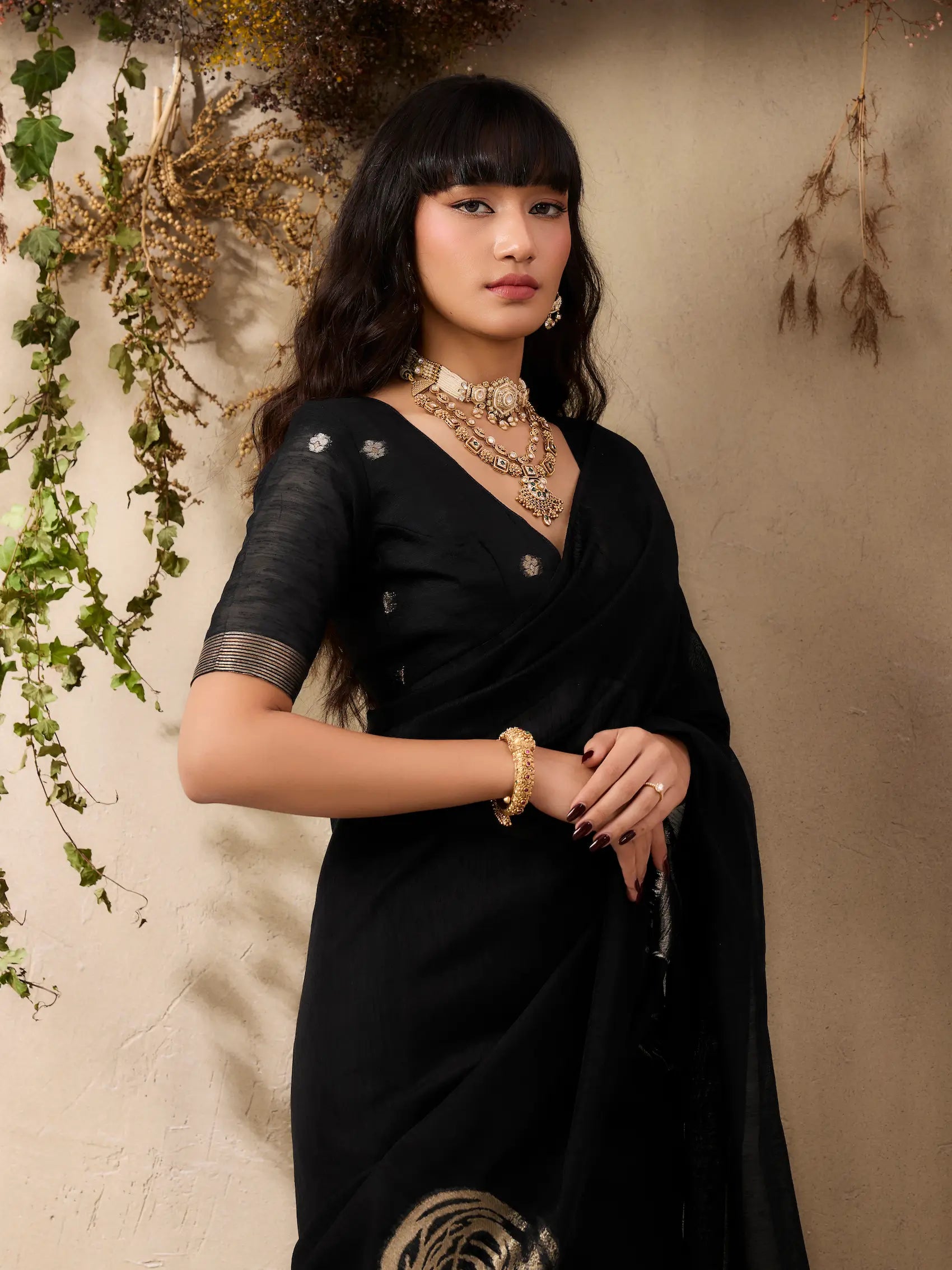 Hot Black Zari Weaving Silk Saree