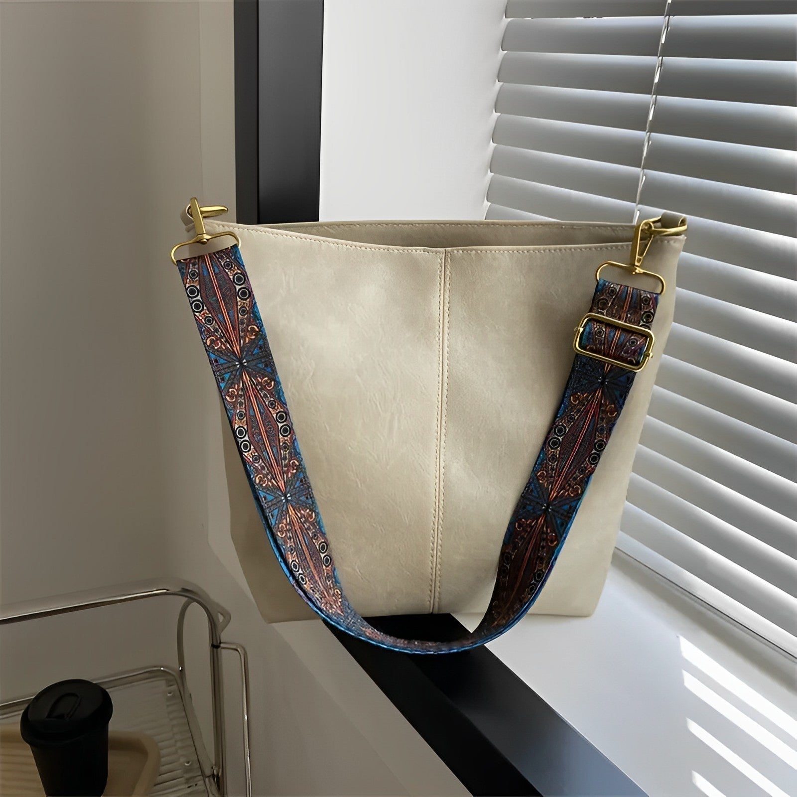 Boyah | Crossbody Bag - By Qivii
