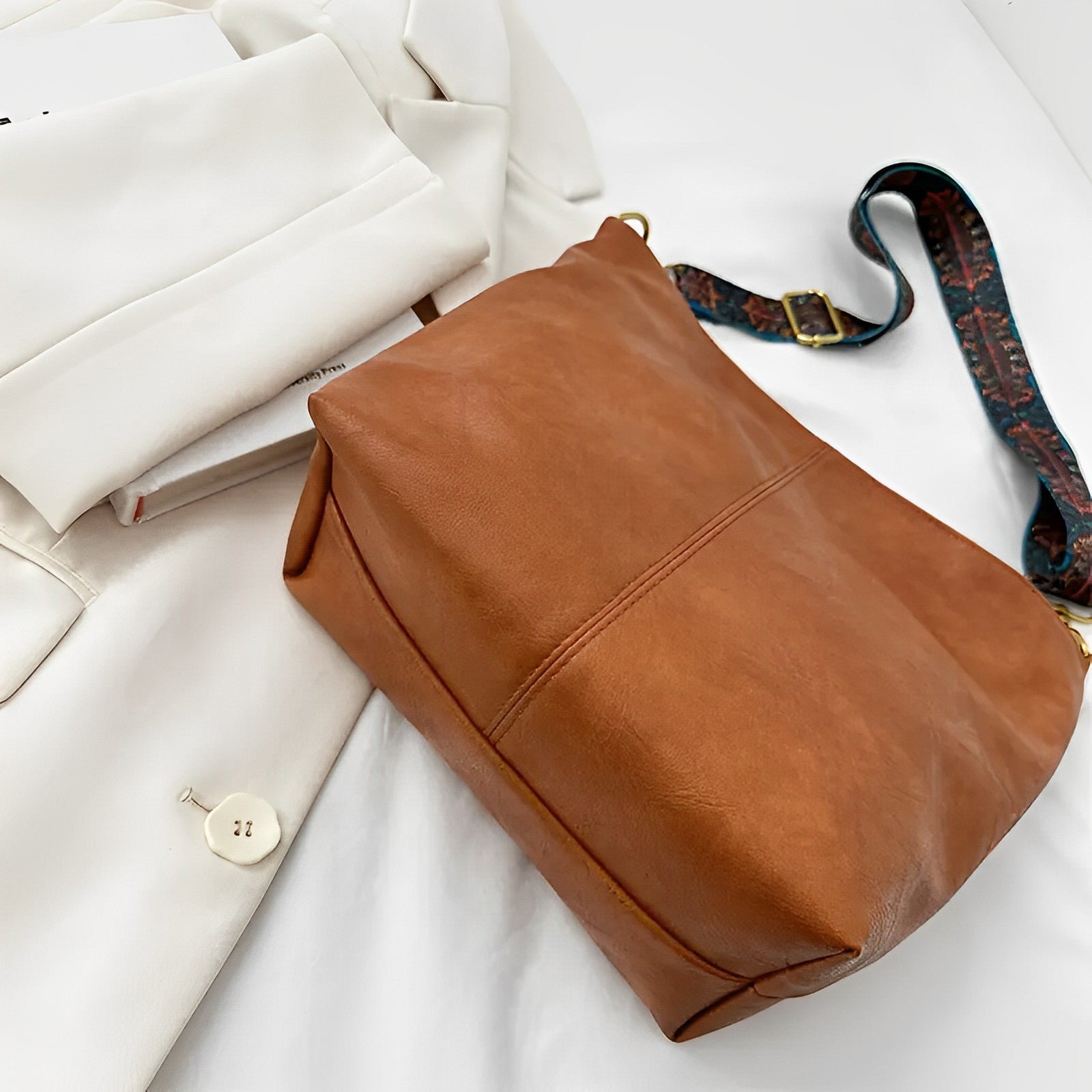 Boyah | Crossbody Bag - By Qivii