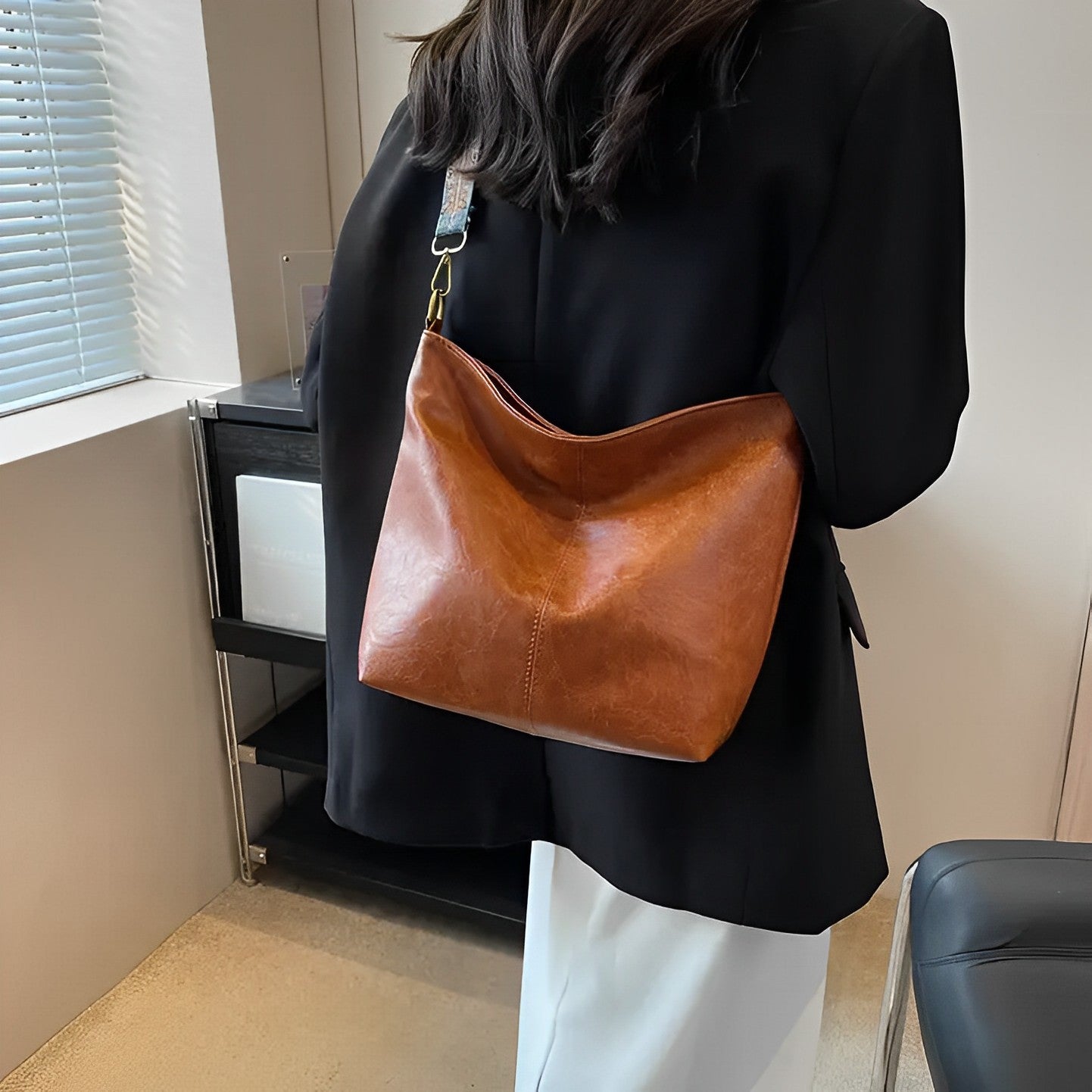 Boyah | Crossbody Bag - By Qivii