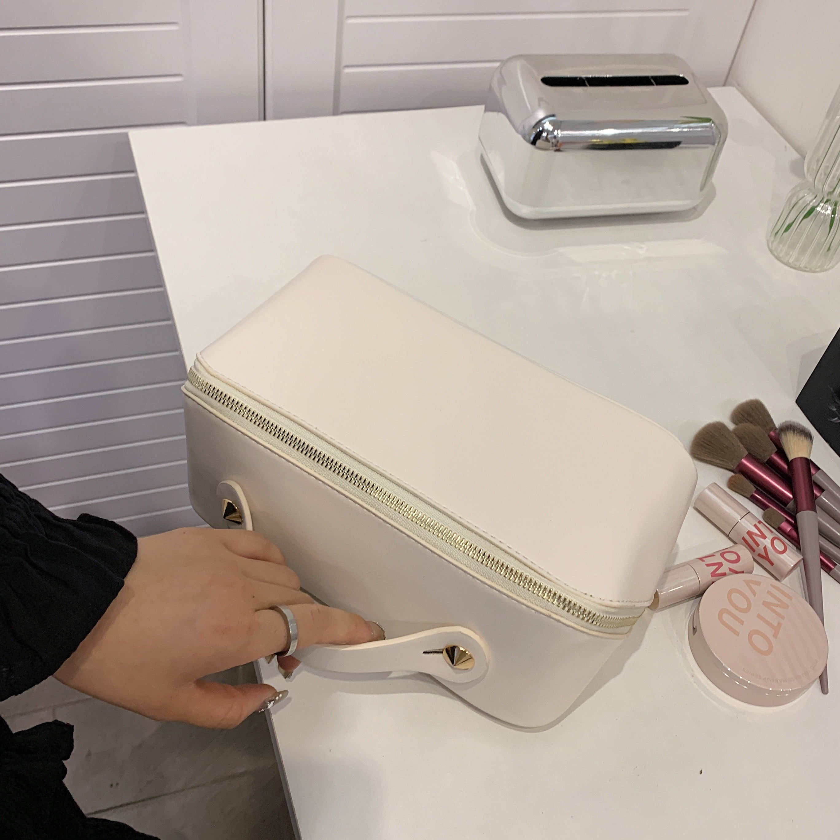 Tinah | Makeup Pouch - By Qivii