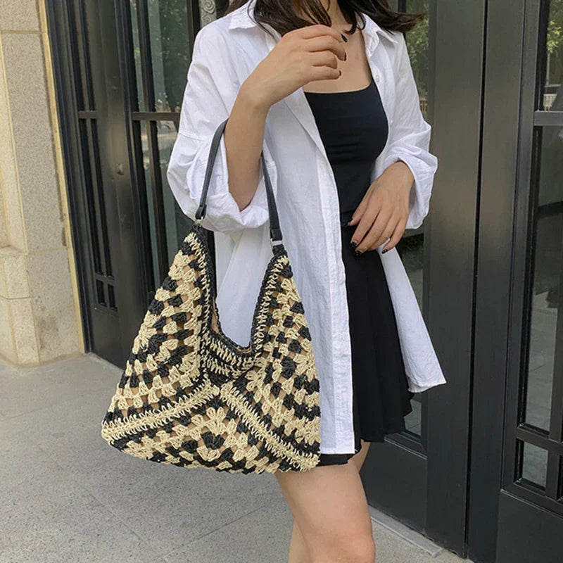 Blana | Tote Bag - By Qivii