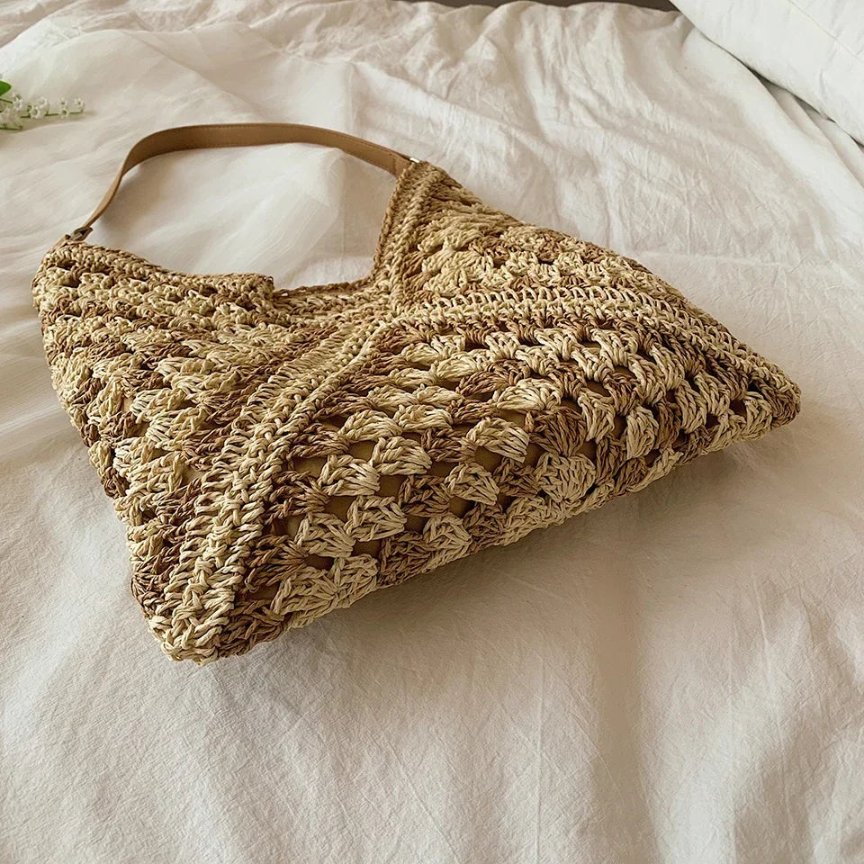 Blana | Tote Bag - By Qivii