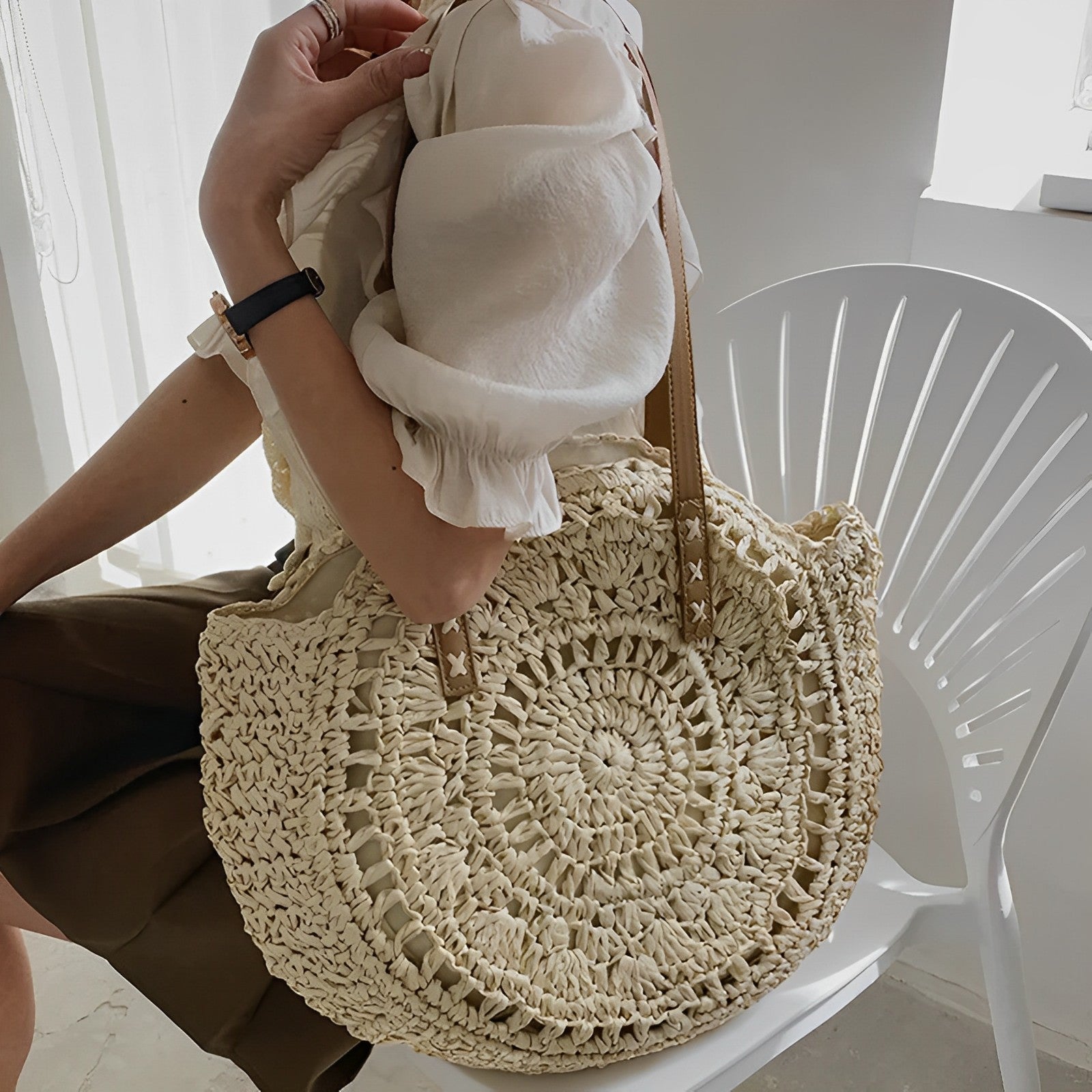 Vamah | Tote Bag - By Qivii