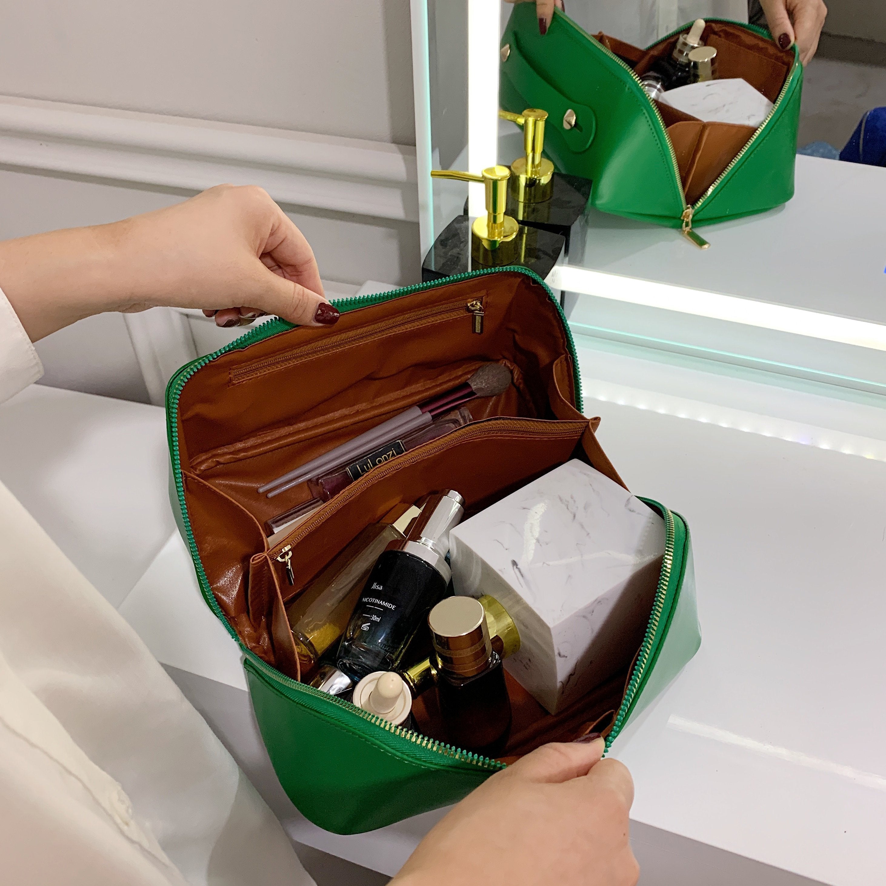 Tinah | Makeup Pouch - By Qivii