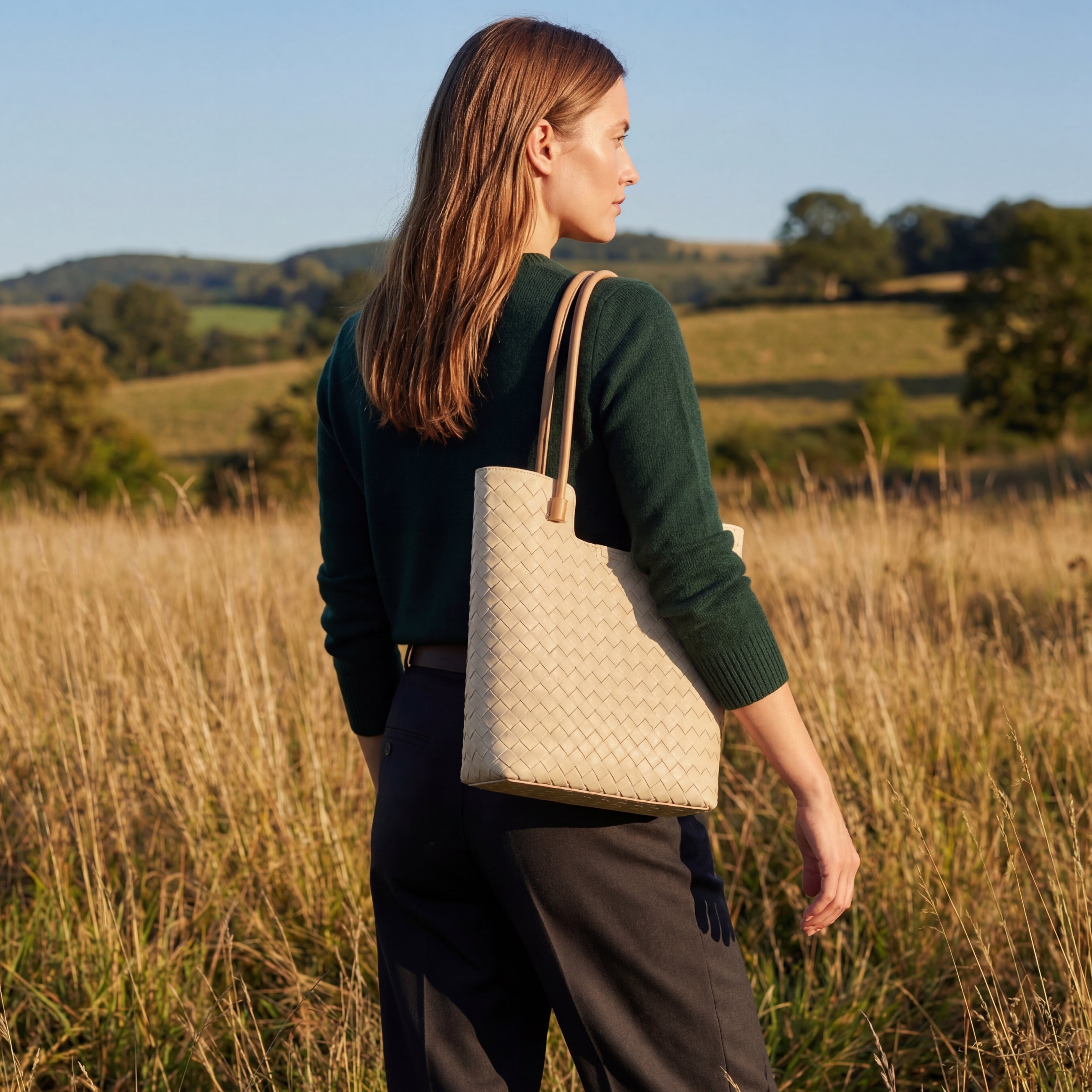 The Elowen Tote - By Qivii