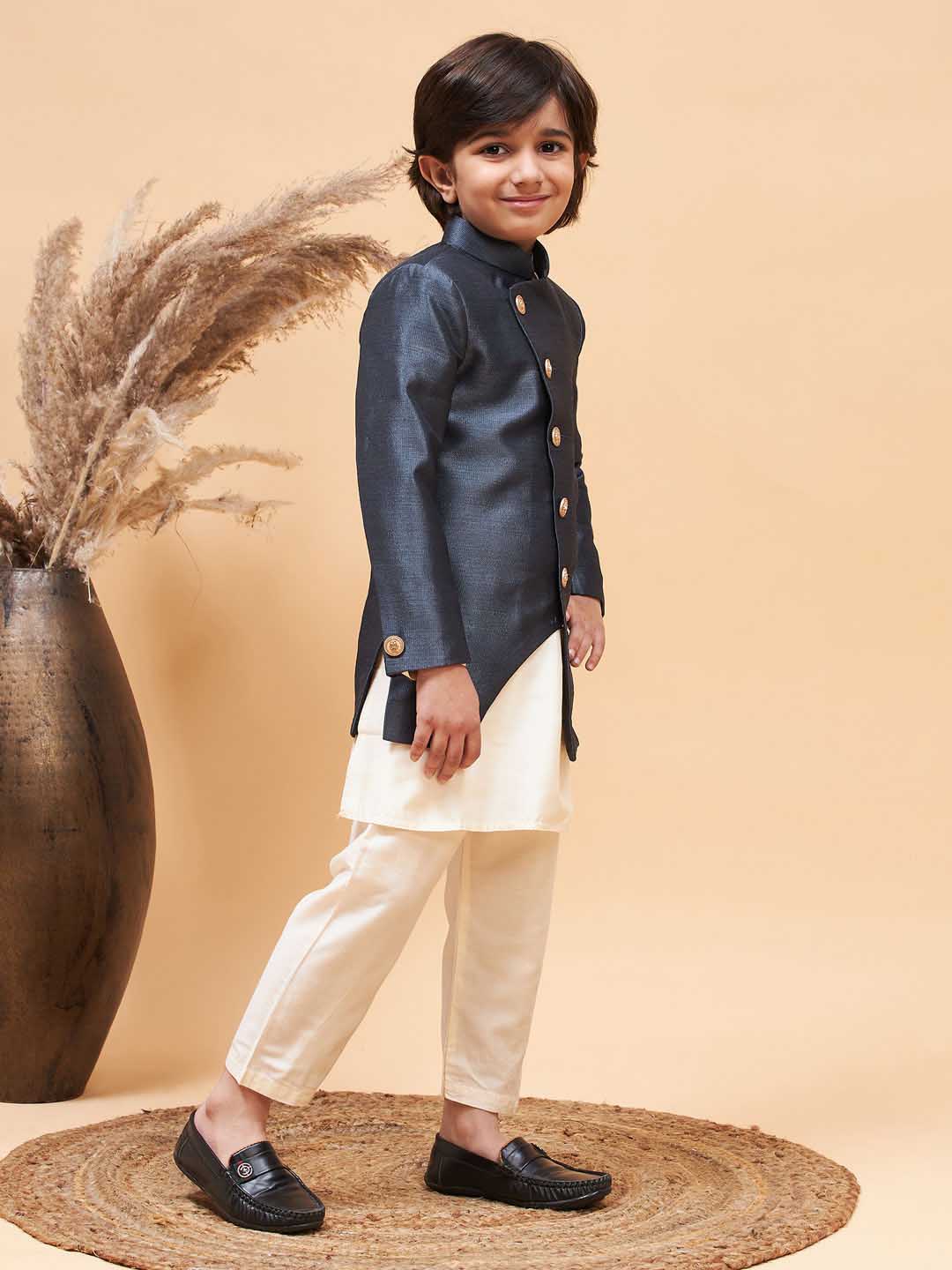 VASTRAMAY Boy's Grey Indo Western Jacket With Cream Kurta And Pyjama Set - qivii