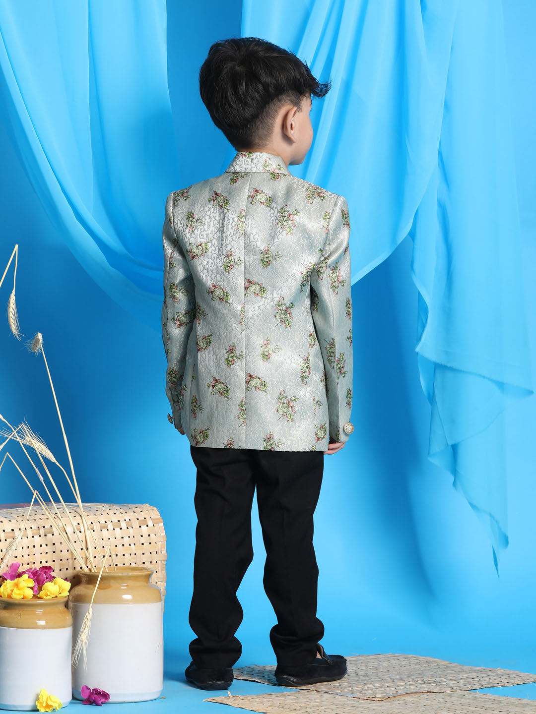 VASTRAMAY Boy's Light Green Woven Silk Blend Blazer - qivii