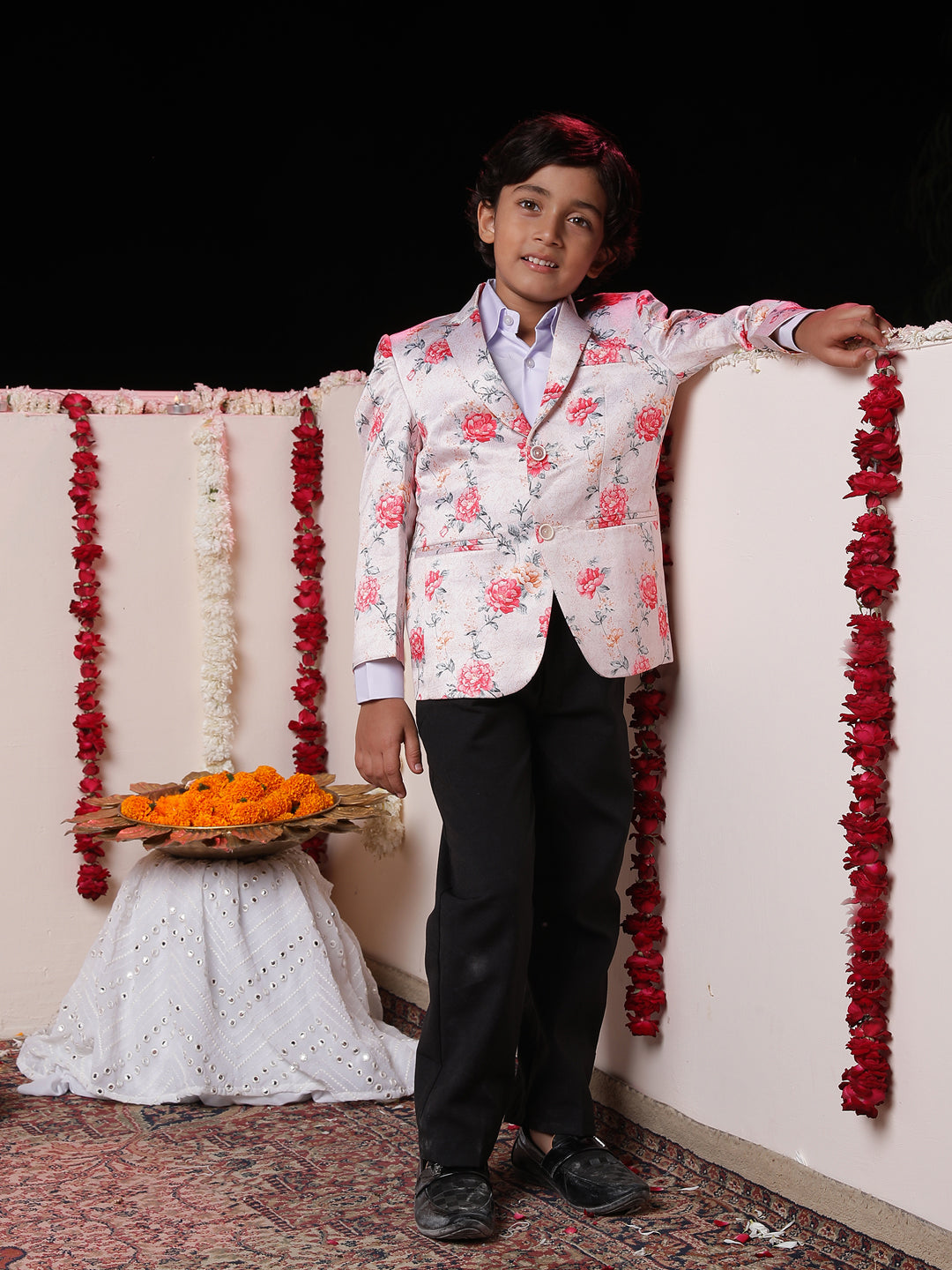 VASTRAMAY Boy's Peach Floral Print Blazer - qivii