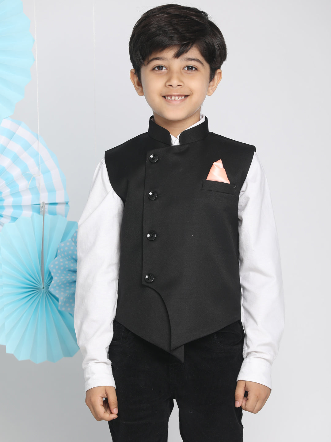 VASTRAMAY Boys Black Solid Satin Nehru Jacket - qivii