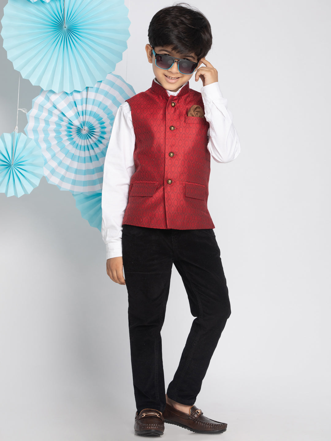 Vastramay Boys Maroon Nehru Jacket - qivii