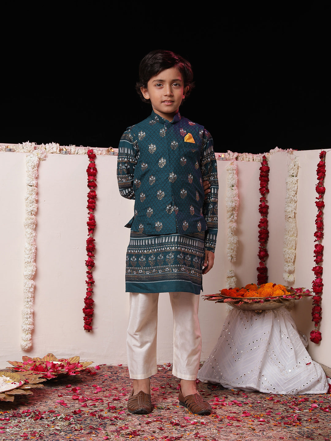 VASTRAMAY Boys' Blue Foli Print On Viscose Jacket And Kurta Pyjama Set - qivii
