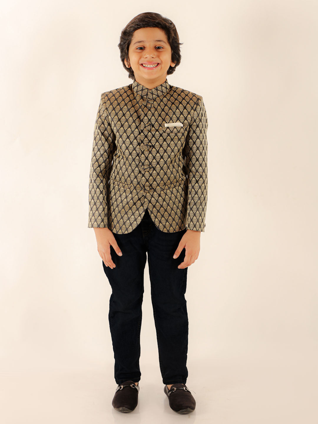 Vastramay Boy's Black Woven Silk Blend Jodhpuri - qivii