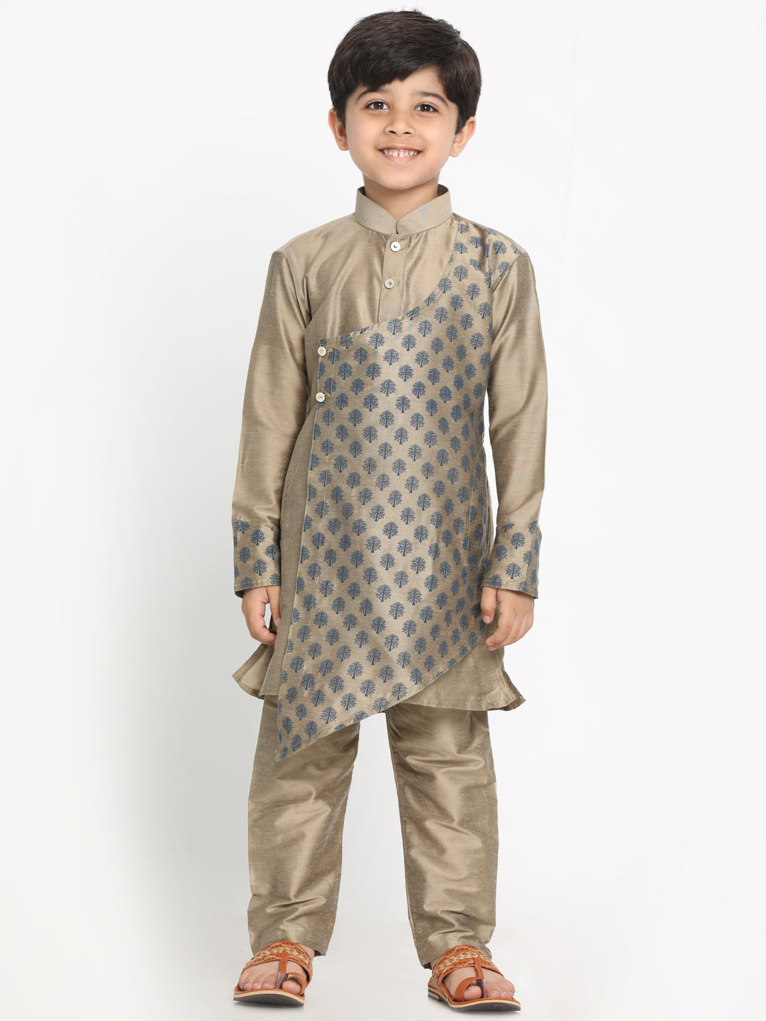VASTRAMAY Boys Brown Ethnic Motifs Angrakha Kurta with Pyjamas - qivii