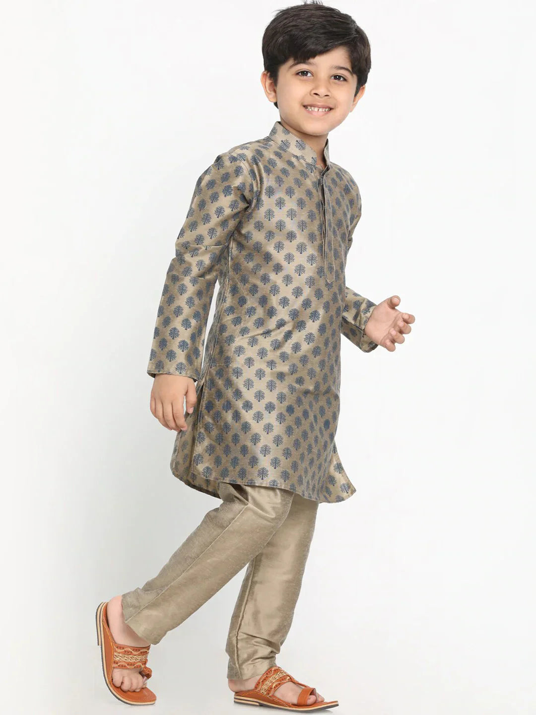 VASTRAMAY Boy's Chiku Brown Printed Kurta With Pyjama Set - qivii