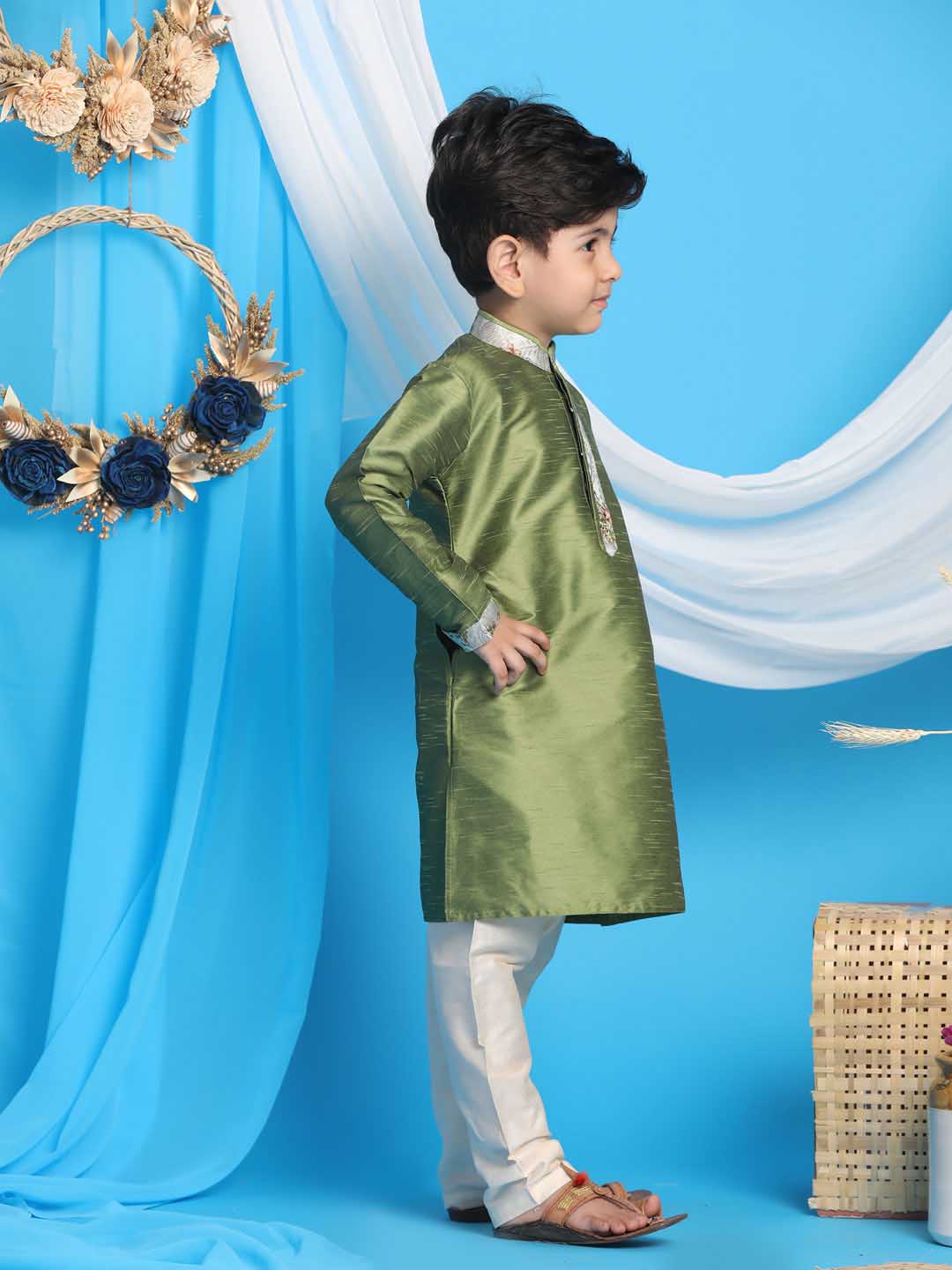 VASTRAMAY Boys' Green Cotton Silk Blend Kurta and Cream Pyjama Set - qivii