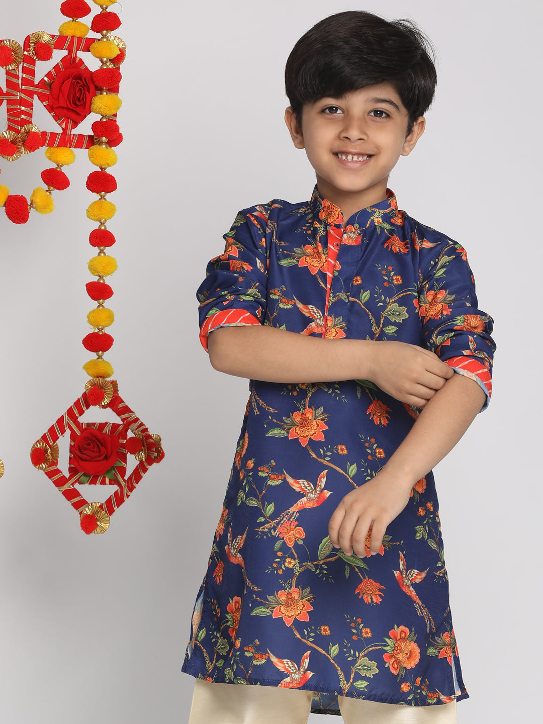 VASTRAMAY Boys' Multicolor-Base-Navy Blue Kurta With Leheriya Border - qivii